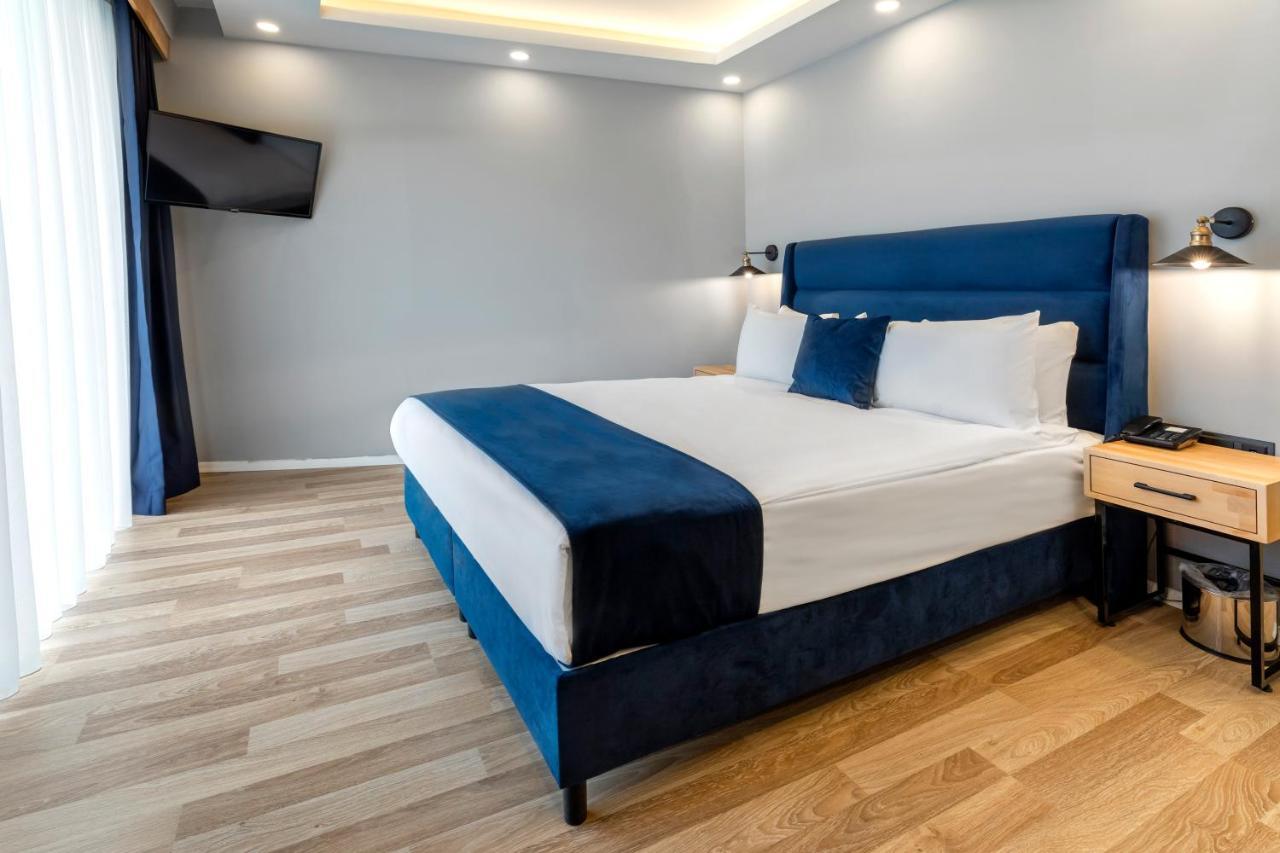 Union Karakoey Hotel
